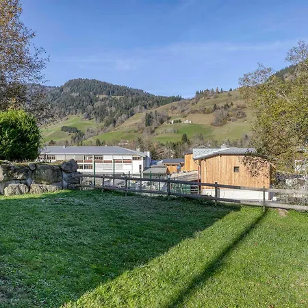 De Charme 4 Chambres, Balcons, Jardin, Proche Centre Et Telecabine - Fr-1-453-12 Chalet